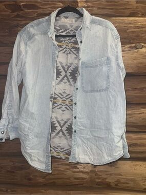 We The Free Light Blue Denim Button-Down Shirt Sz XS